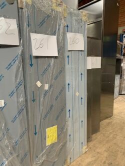 RESTSALG - Flyver med 2 underhylder 2100x500x600 mm