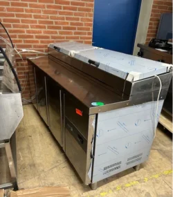 saladette fra fagor med 3 låger, brugt - 14 dages garanti. Du kan tilkøbe 12 mdr. for 799 kr.