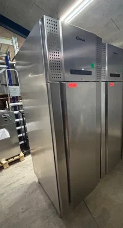 køleskab fra Gram, brugt - 14 dages garanti. Du kan tilkøbe 12 mdr. for 799 kr.