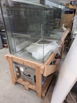 Kølereol til selvbetjening / Drop inn fra Vibocold. Nypris 24.998 kr. Demomodel (fjernlager-arnborg)