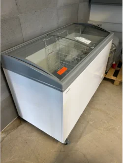 display kummefryser, brugt - 14 dages garanti. Du kan tilkøbe 12 mdr. for 799 kr.