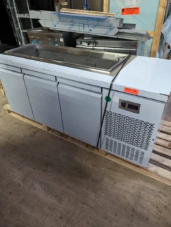 Saladette BASIC med 3 låger og grav demo