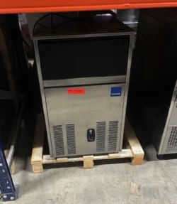 Isterningemaskine fra icematic, brugt