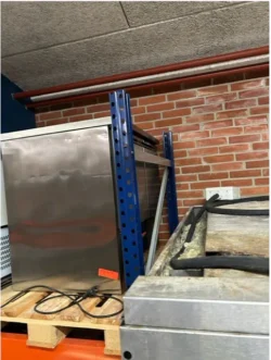 Kølebord med 2 låger og kompressor i bunden