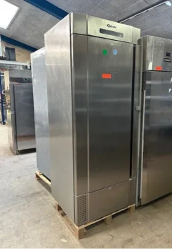 køleskab fra Gram, brugt - 14 dages garanti. Du kan tilkøbe 12 mdr. for 799 kr.