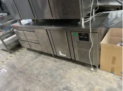 kølebord med 2 låger og 4 skuffer fra Fagor, brugt