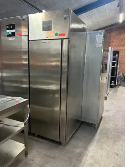 Fagor køleskab model Eaafp-801, brugt