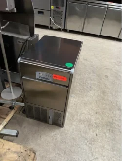 Icematic isterningemaskine, brugt