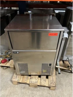 Isterningemaskine fra Fagor, brugt