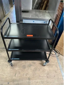 servicevogn i sort, demomodel- Sælges med 14 dages garanti. Du kan tilkøbe 12 mdr. for 750 kr.